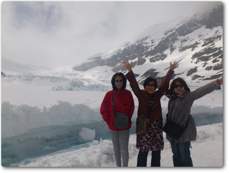 集合写真＠アサバスカ氷河